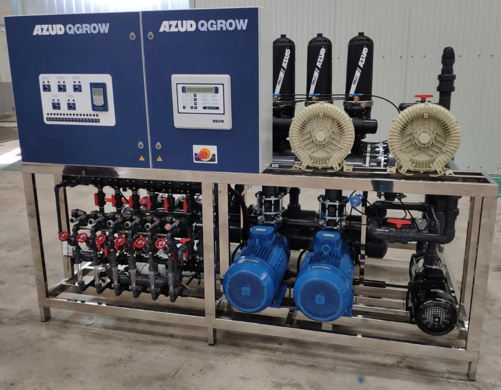 Thiết bị châm phân tự động Azud Qgrow cho dưa lưới