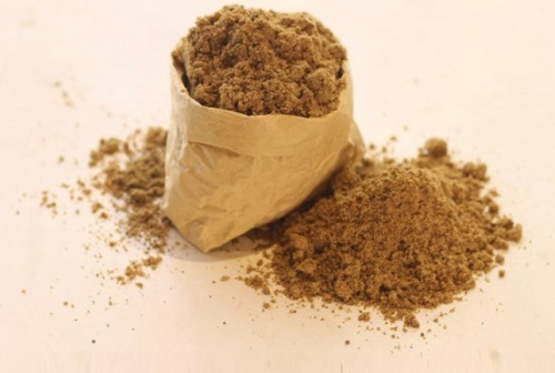 Thức ăn cho tôm dạng vụn