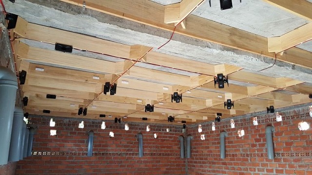 Giàn khung tổ làm từ bê tông hiện tại đang được áp dụng rộng rãi