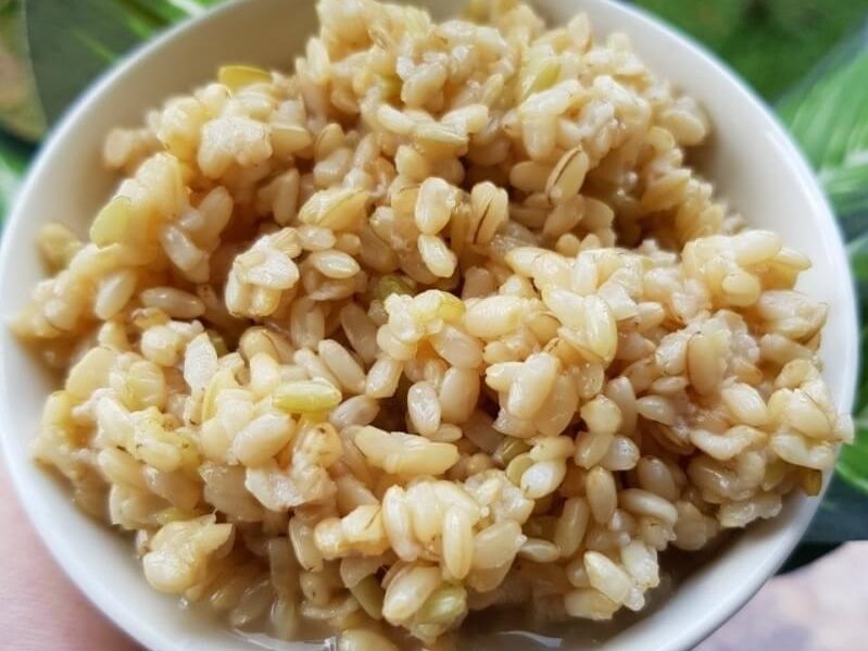 Bật mí phương pháp ngâm rượu nếp cái hoa vàng truyền thống 2