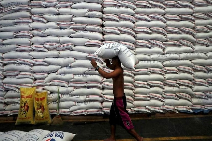 Philippines ấn định trần giá gạo, thị trường Việt Nam sẽ bị ảnh hưởng thế nào?