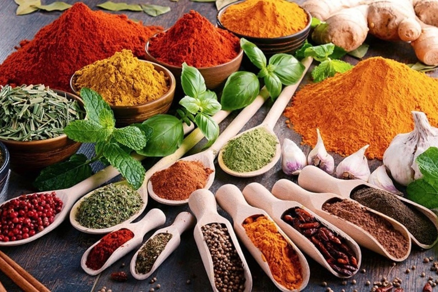 Rau gia vị là gì? Các loại rau gia vị phổ biến và dễ trồng trong khu vườn nhà bạn