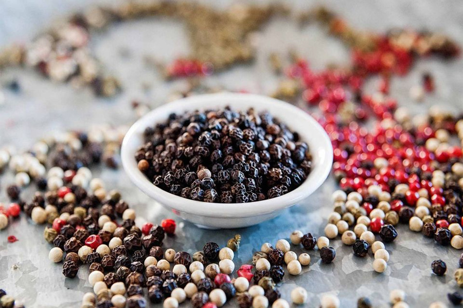 Giá tiêu hôm nay 29/10: Giảm mạnh trong tuần