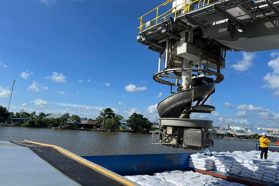 Giá phân bón biến động không theo quy luật mùa vụ