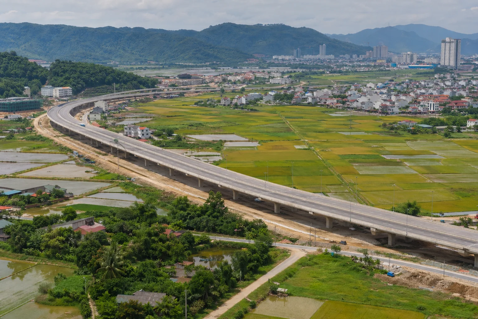 Điều chỉnh quy hoạch sử dụng đất quốc gia, mở dư địa phát triển mới